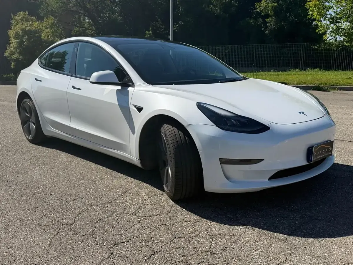 Usata Tesla Model 3 361 kW (491 CV) 2021 Bianco Berlina