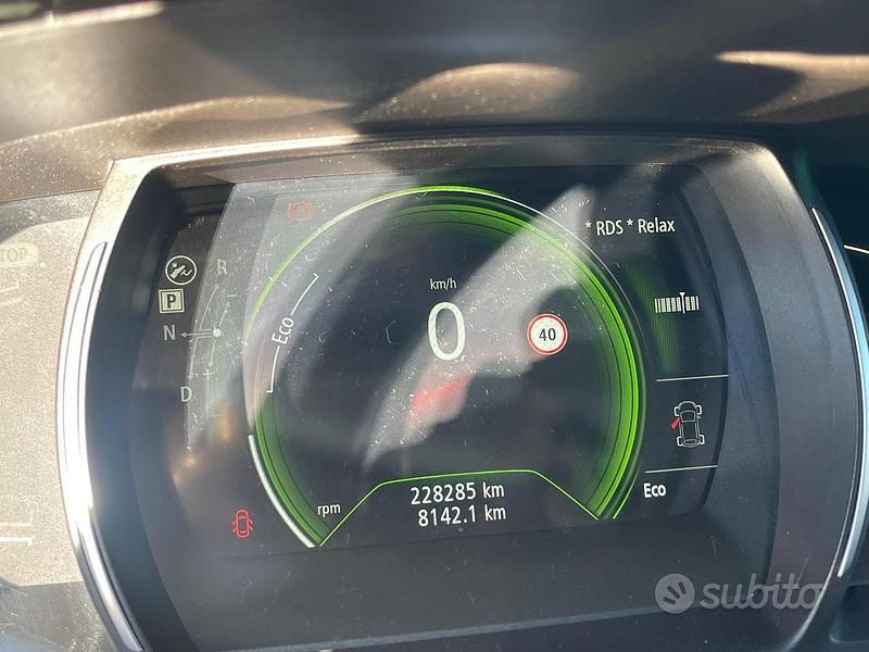 Usata Renault Espace 160 CV (117 kW) 2016 Grigio SUV