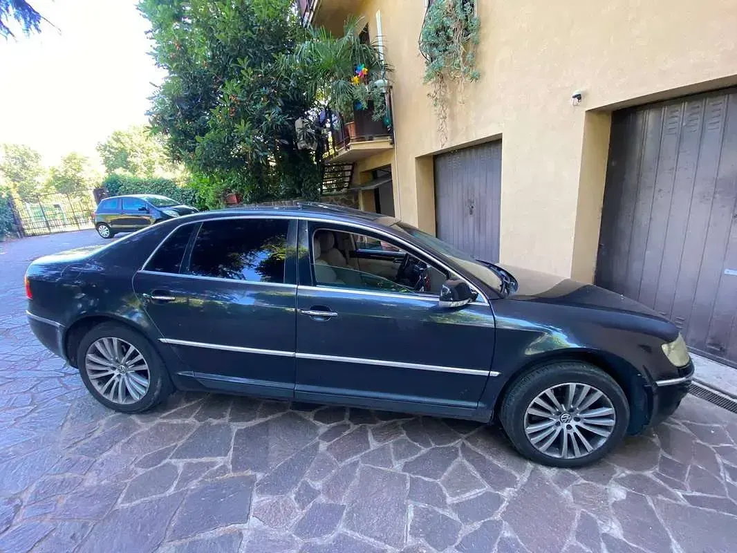 Usata VW Phaeton 239 CV (175 kW) 2010 Nero Berlina