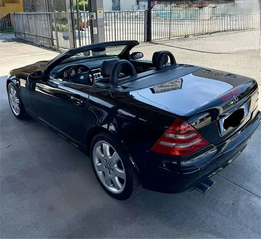 Usata Mercedes SLK200 163 CV (119 kW) 2002 Cabrio
