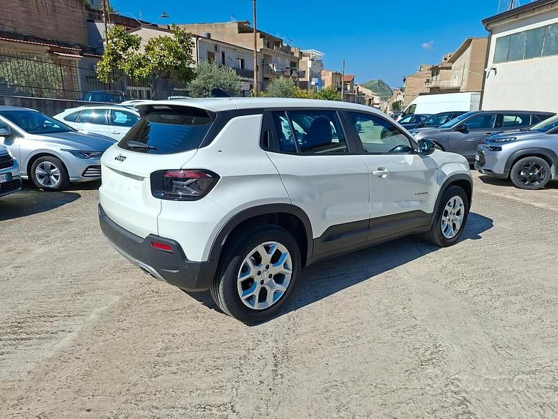 Usata Jeep Avenger Altitude 101 CV (74 kW) 2024 Bianco SUV