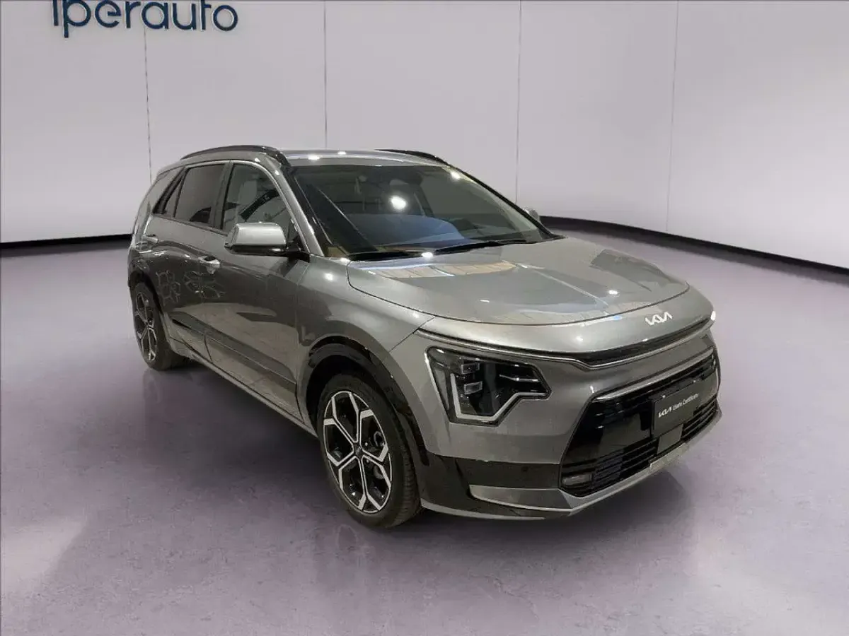 Usata Kia Niro 141 CV (103 kW) 2022 Grigia SUV