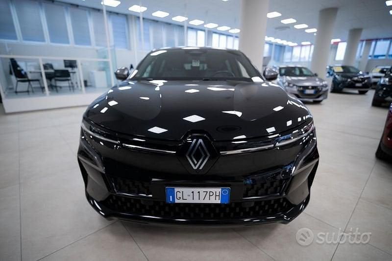 Usata Renault Megane E-Tech Techno 160 kW (218 CV) 2022 Nero Berlina