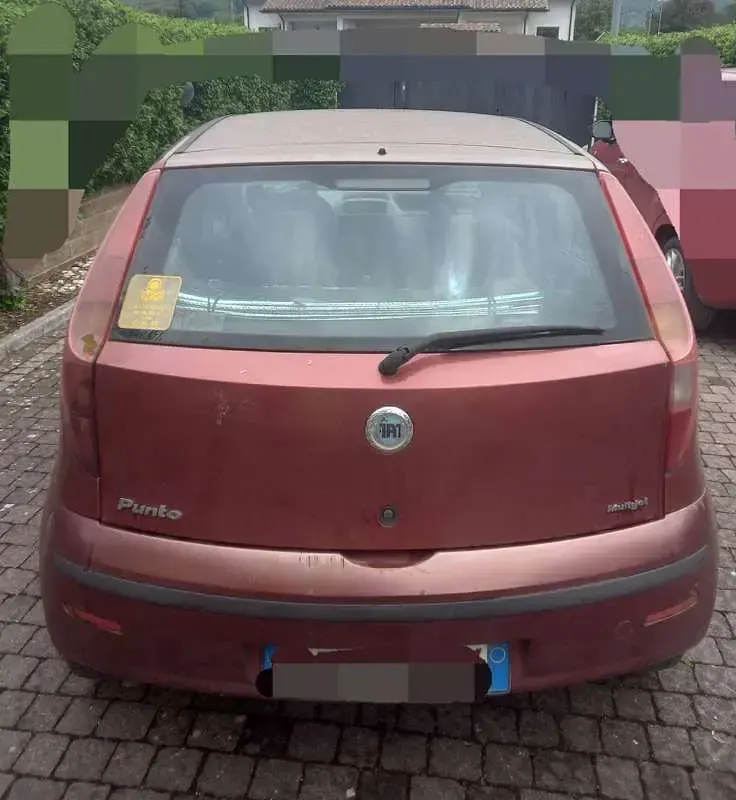 Usata Fiat Punto 69 CV (50 kW) 2004 Rosso Utilitaria
