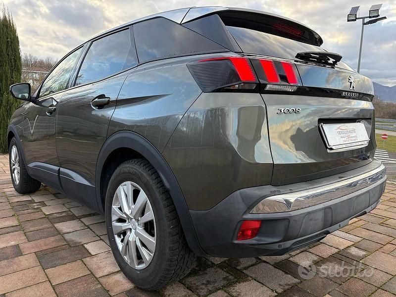 Usata Peugeot 3008 Business-Line 119 CV (87 kW) 2018 Grigio SUV