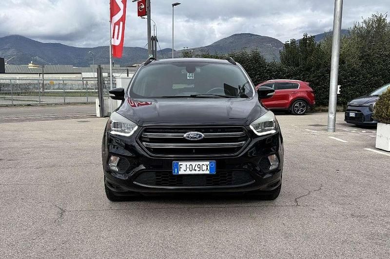 Usata Ford Kuga Business Edition 150 CV (110 kW) 2017 Nero SUV