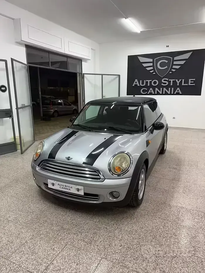 Usata Mini Cooper 120 CV (88 kW) 2007 Utilitaria
