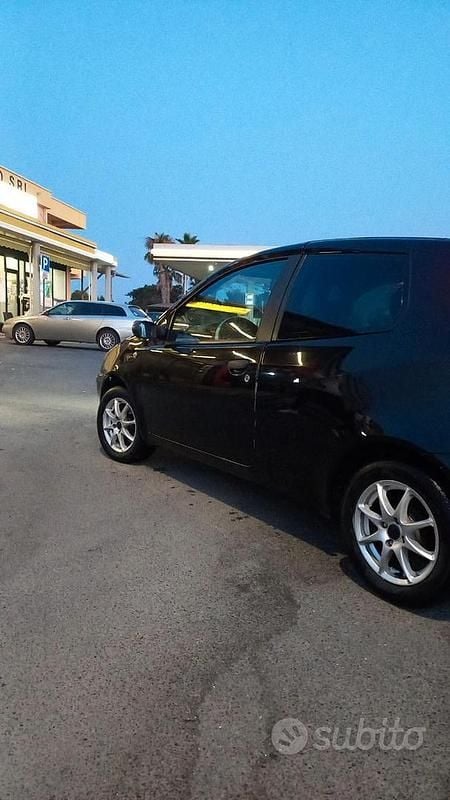 Usata Fiat Punto 2002 Utilitaria