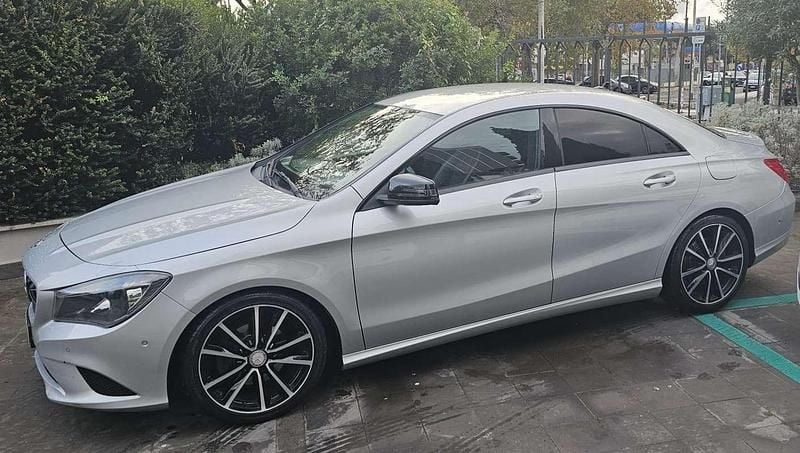 Usata Mercedes CLA180 Premium 109 CV (80 kW) 2015 Argento Berlina
