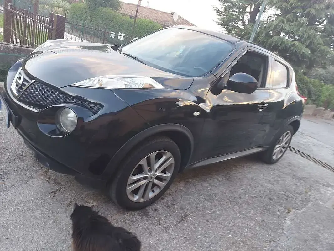 Usata Nissan Juke Acenta 117 CV (86 kW) 2011 Nero SUV