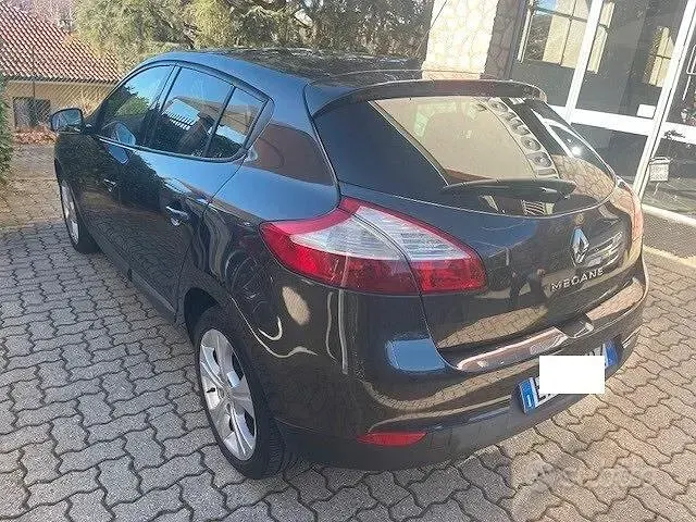 Usata Renault Mégane LIMITED 110 CV (80 kW) 2011 Grigio Berlina