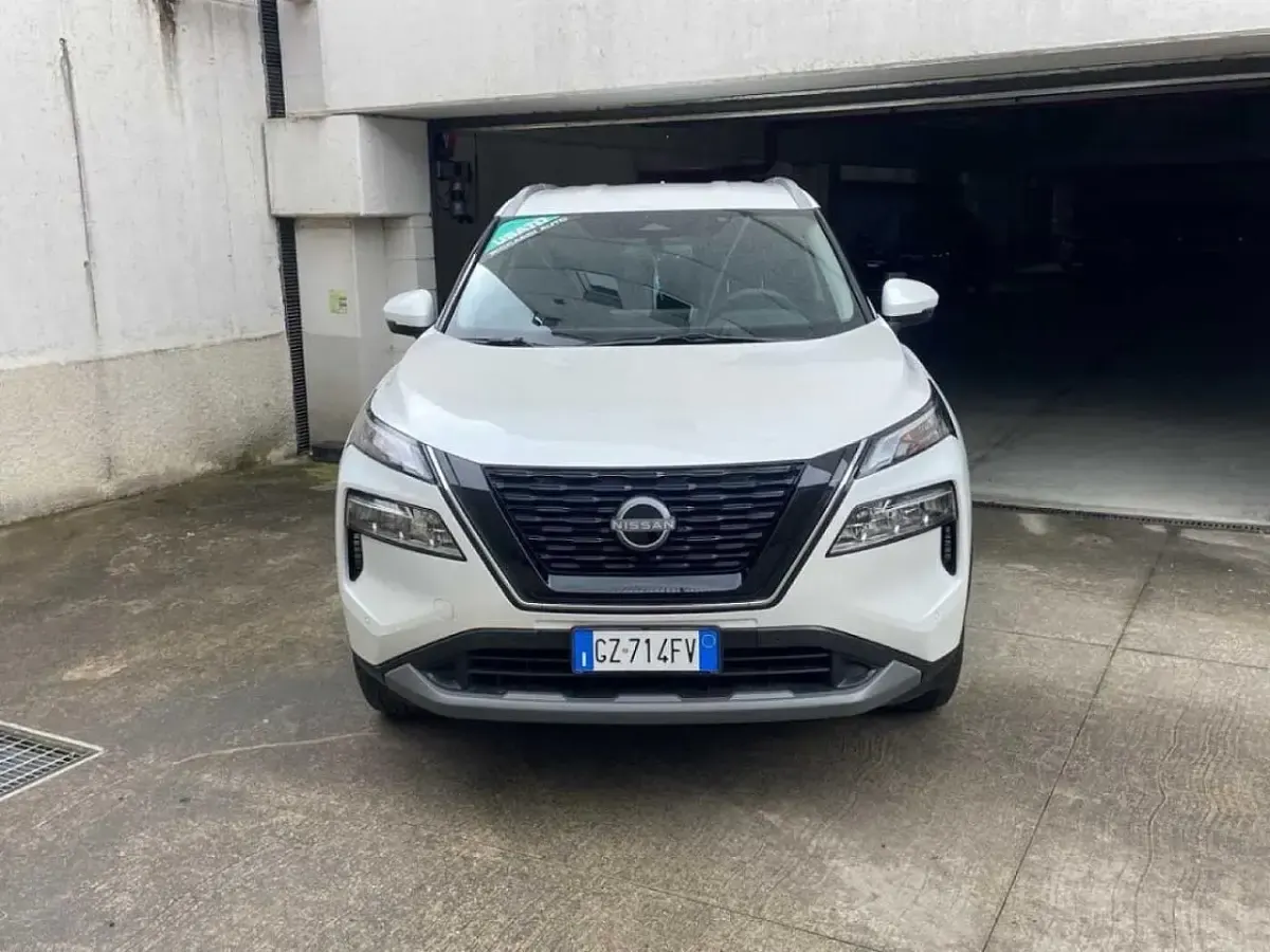 Usata Nissan X-Trail N-Connecta 158 CV (116 kW) 2025 Bianco SUV