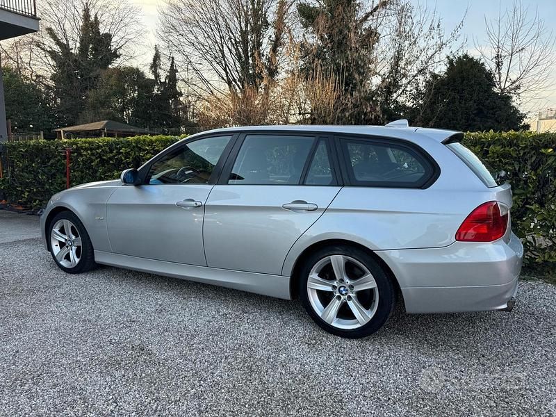 Usata BMW 320 Comfort Edition 163 CV (119 kW) 2006 Grigio Station wagon