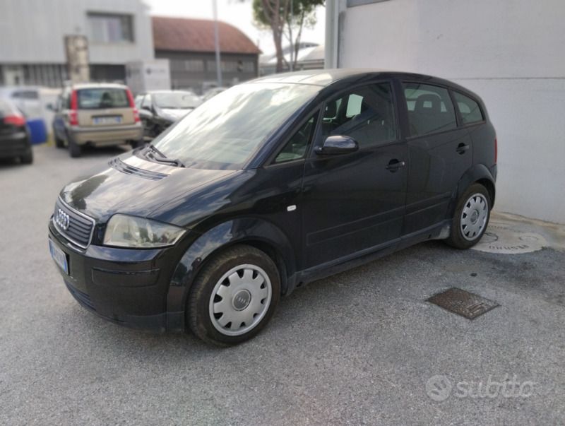 Nero Usata 2004 Audi A2 Due volumi | 3300 € (Cara) - Immagine 1/4