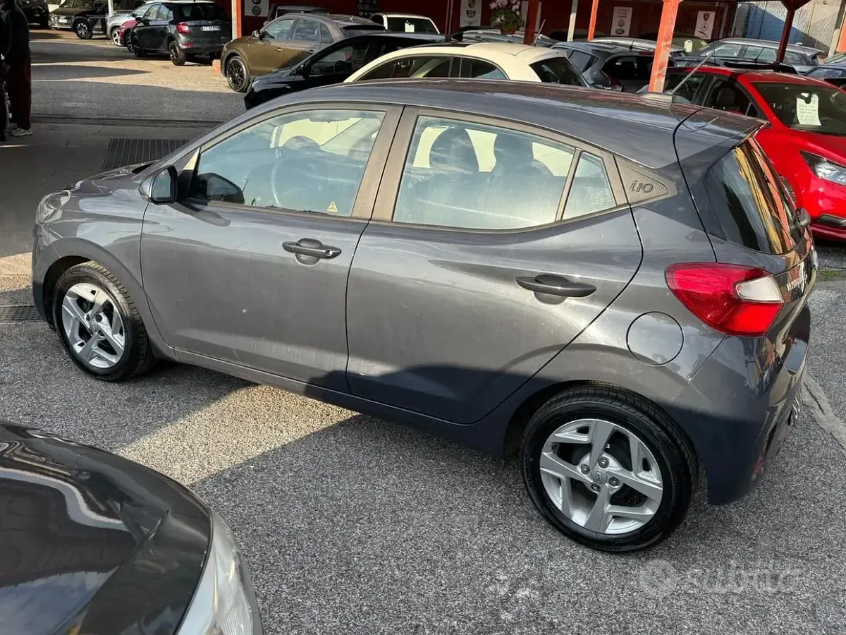 Usata Hyundai i10 Prime 67 CV (49 kW) 2023 Grigio Utilitaria