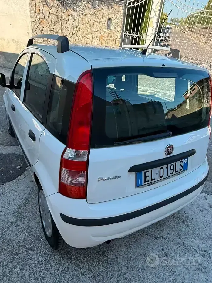 Usata Fiat Panda 69 CV (50 kW) 2012 Bianco Utilitaria