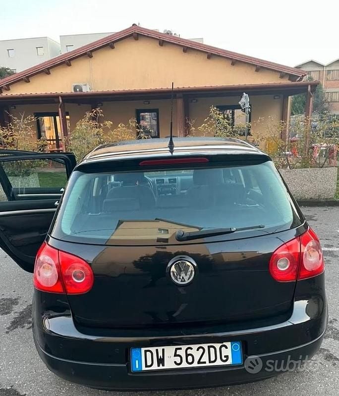 Usata VW Golf VI 102 CV (75 kW) 2009 Nero Utilitaria