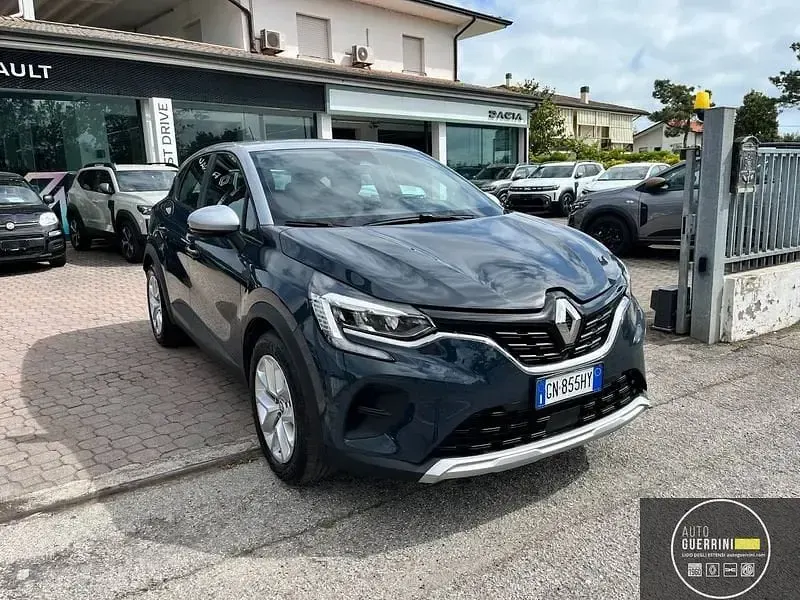 Usata Renault Captur Equilibre 101 CV (74 kW) 2023 Blu SUV