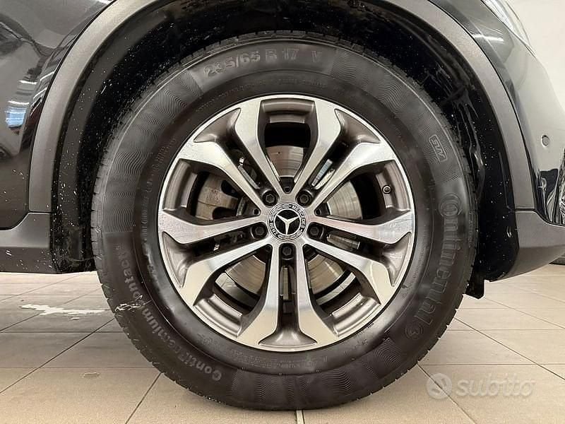 Usata Mercedes GLC200 Business 197 CV (144 kW) 2022 Nero SUV