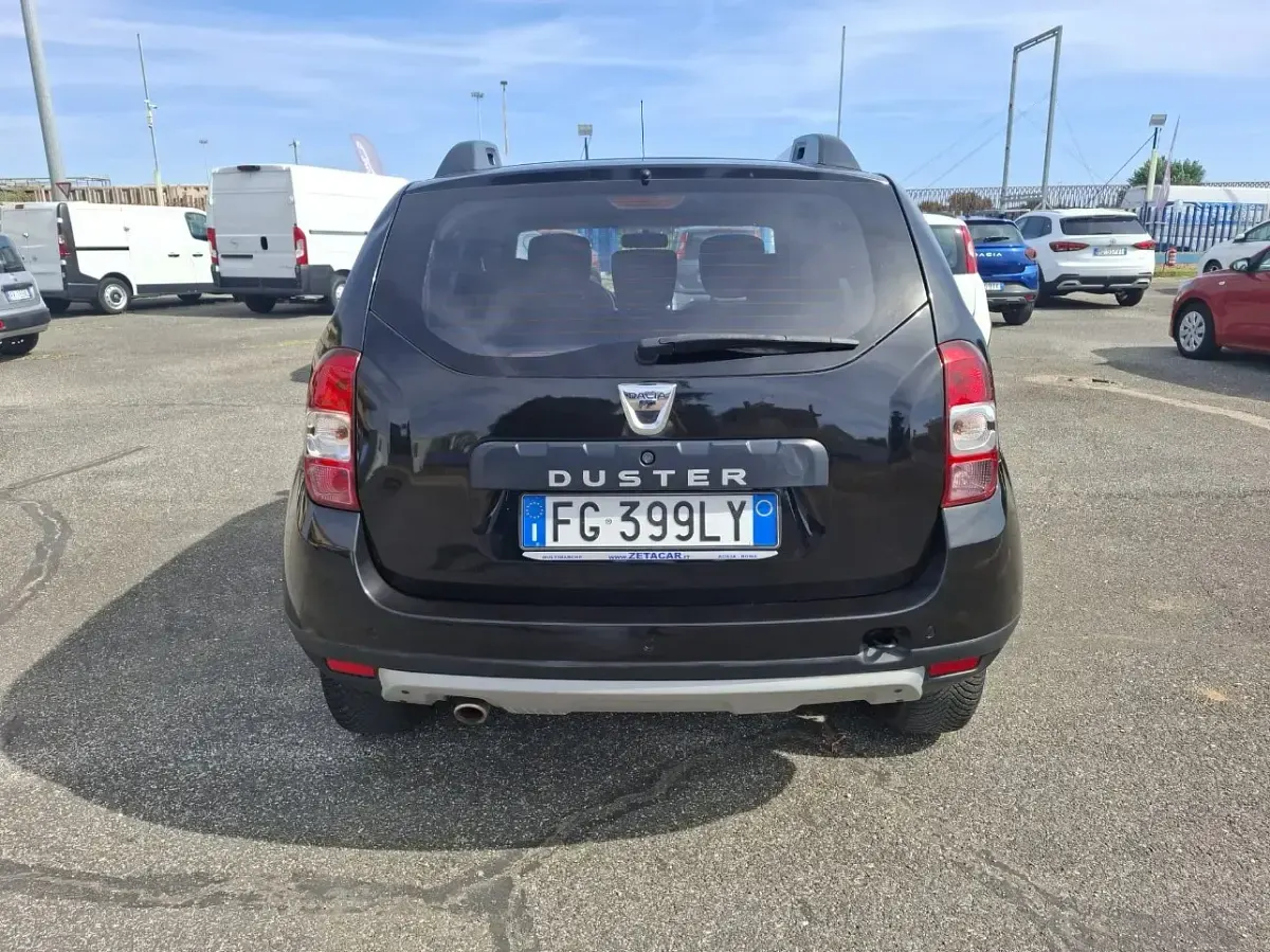 Usata Dacia Duster 109 CV (80 kW) 2016 Nero SUV