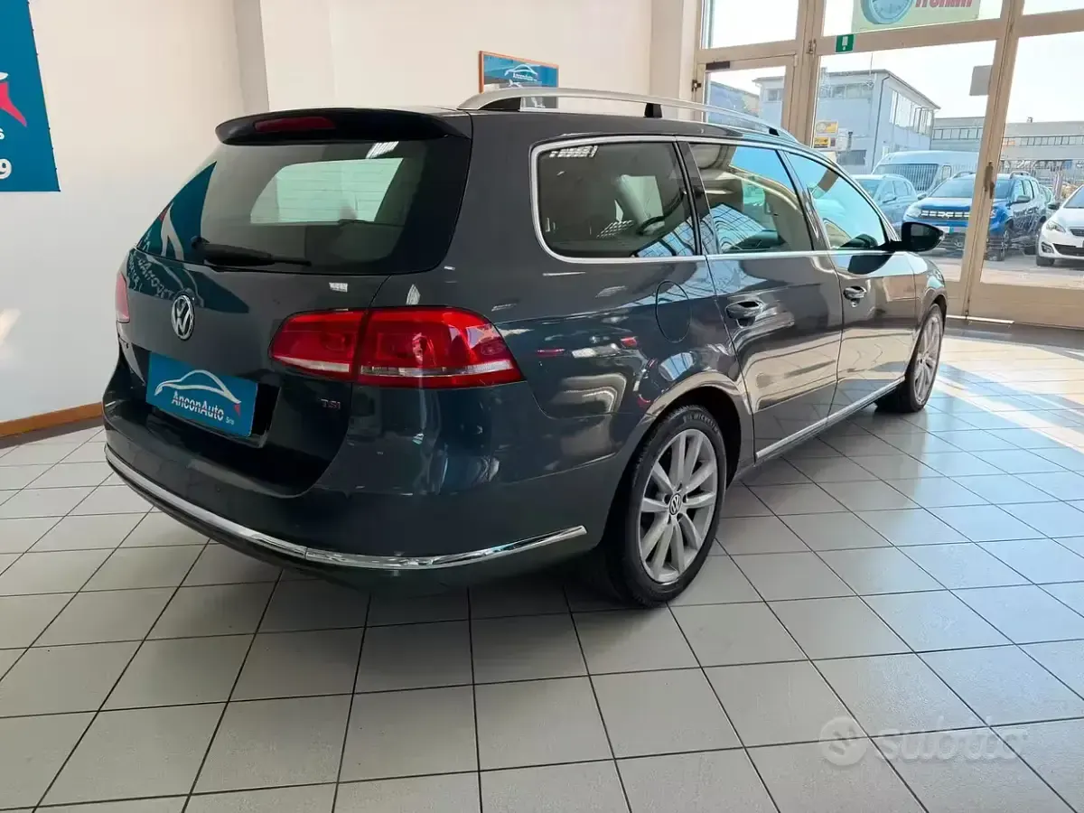Usata VW Passat Highline 160 CV (117 kW) 2011 Grigio Station wagon