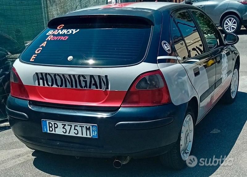 Usata Rover 25 103 CV (75 kW) 2001 Blu Utilitaria