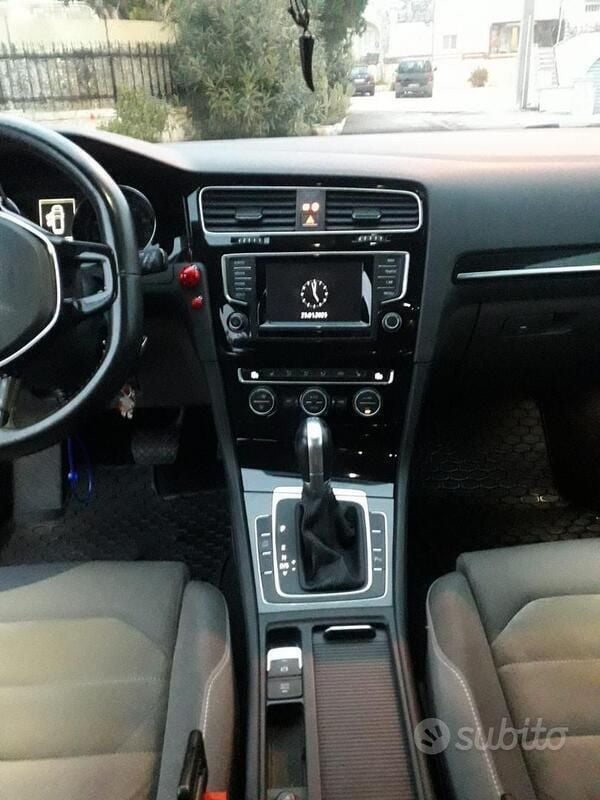 Usata VW Golf VII 110 CV (80 kW) 2014 Grigio Station wagon