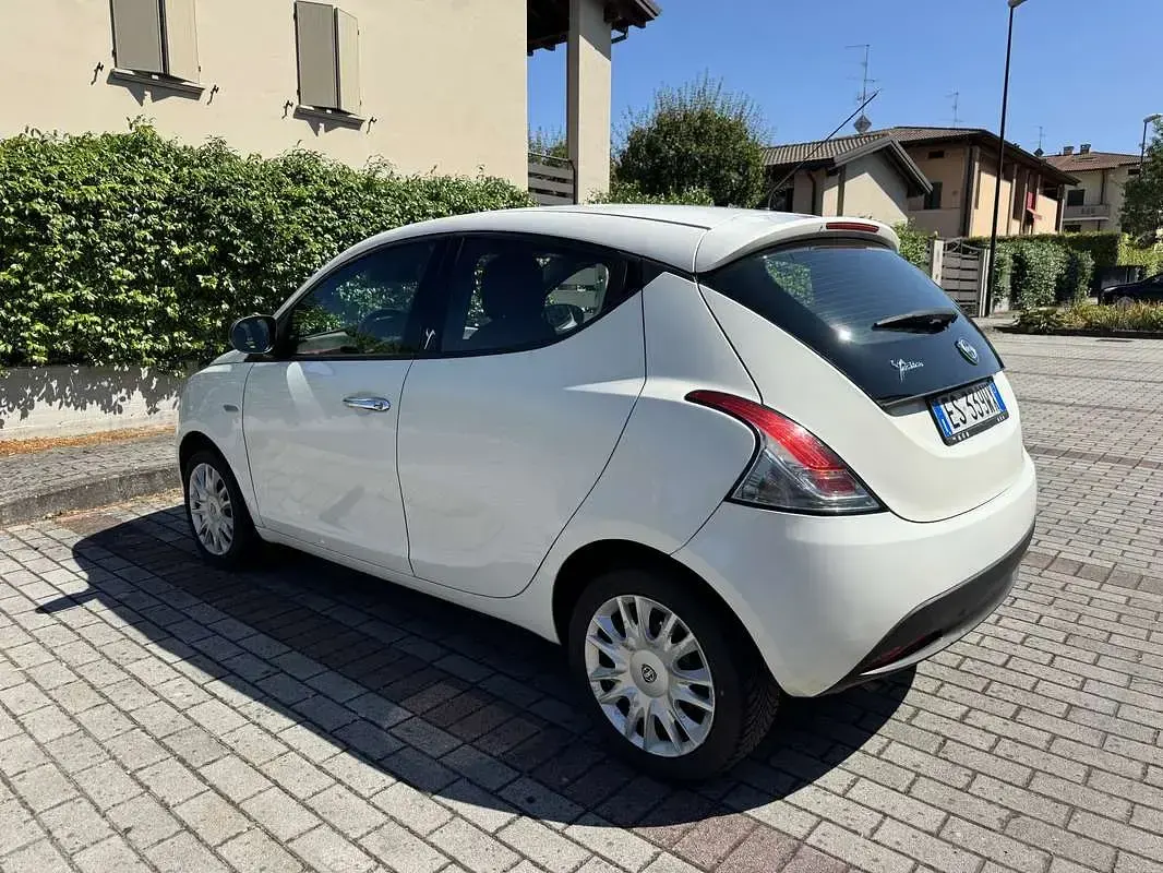 Usata Lancia Ypsilon S 95 CV (69 kW) 2013 Utilitaria