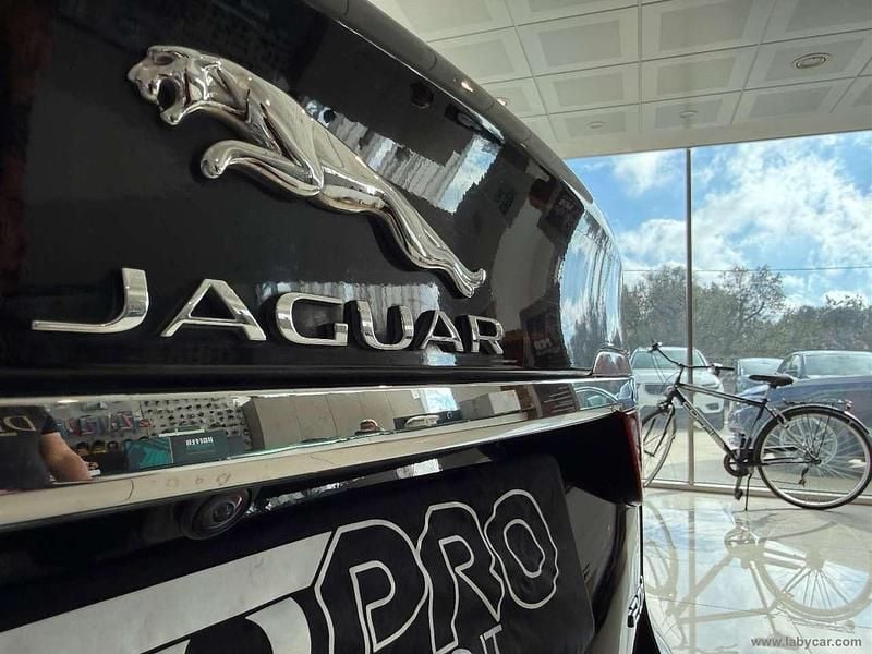 Usata Jaguar XF Pure 179 CV (131 kW) 2016 Nero Berlina