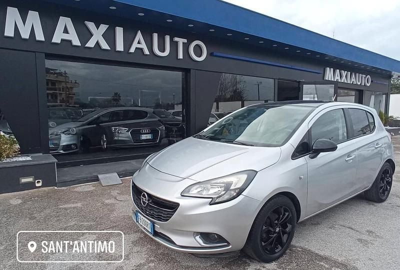 Usata Opel Corsa 89 CV (65 kW) 2015 Argento Utilitaria