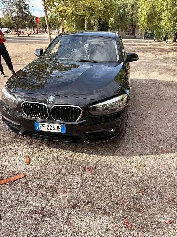 Usata BMW 120 Sport Line 190 CV (139 kW) 2016 Nero Utilitaria