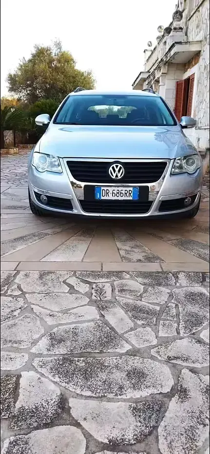 Usata VW Passat 136 CV (100 kW) 2009 Grigio Station wagon