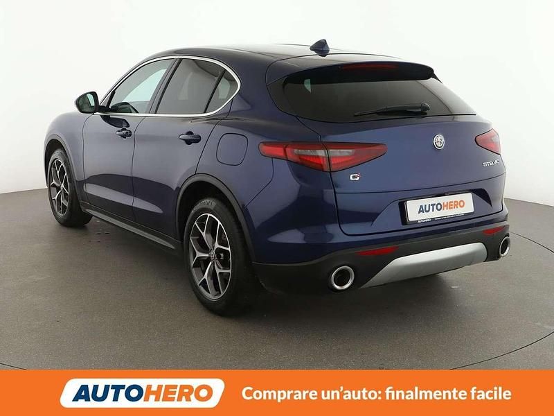 Usata Alfa Romeo Stelvio Executive 209 CV (153 kW) 2018 Blu/azzurro SUV