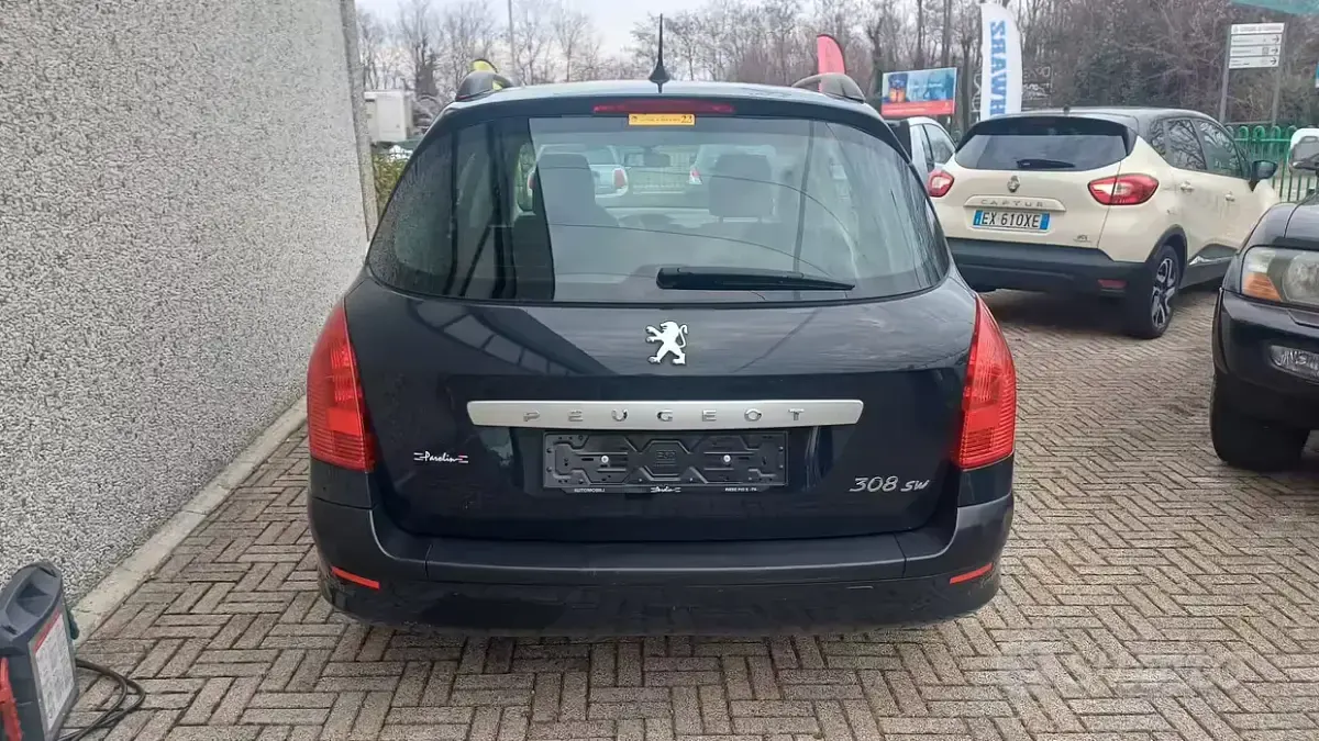 Usata Peugeot 308 SW Business-Line 112 CV (82 kW) 2011 Nero Station wagon