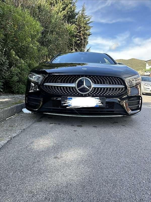 Usata Mercedes 180 Premium 120 CV (88 kW) 2022 Nero Berlina
