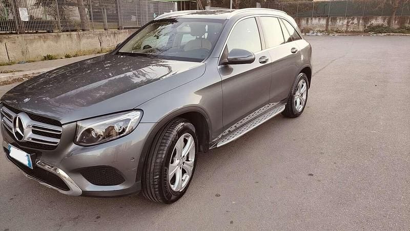 Usata Mercedes GLC250 204 CV (150 kW) 2016 Grigio SUV