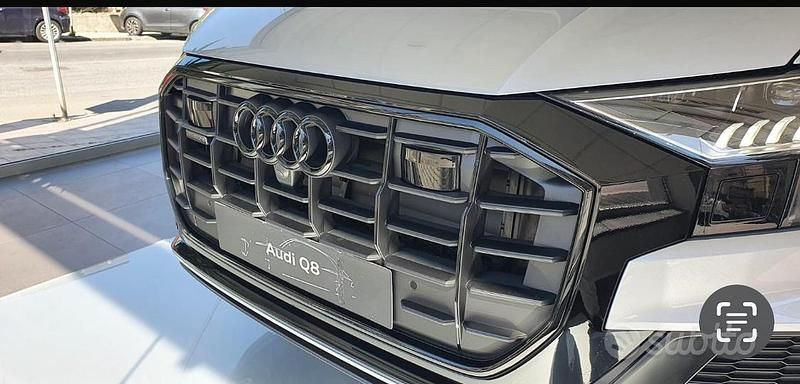 Usata Audi Q8 S-Line 2023 Grigio SUV
