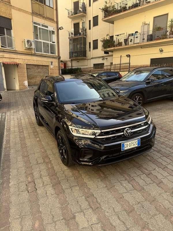 Usata VW T-Roc R-line 116 CV (85 kW) 2023 SUV