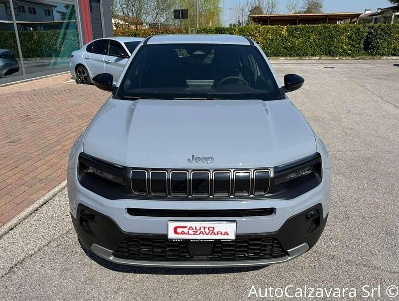 Nuova Jeep Avenger Altitude 101 CV (74 kW) 2026 Grigio strom SUV