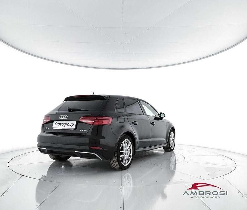 Usata Audi e-tron Ambition 150 CV (110 kW) 2017 Nero SUV