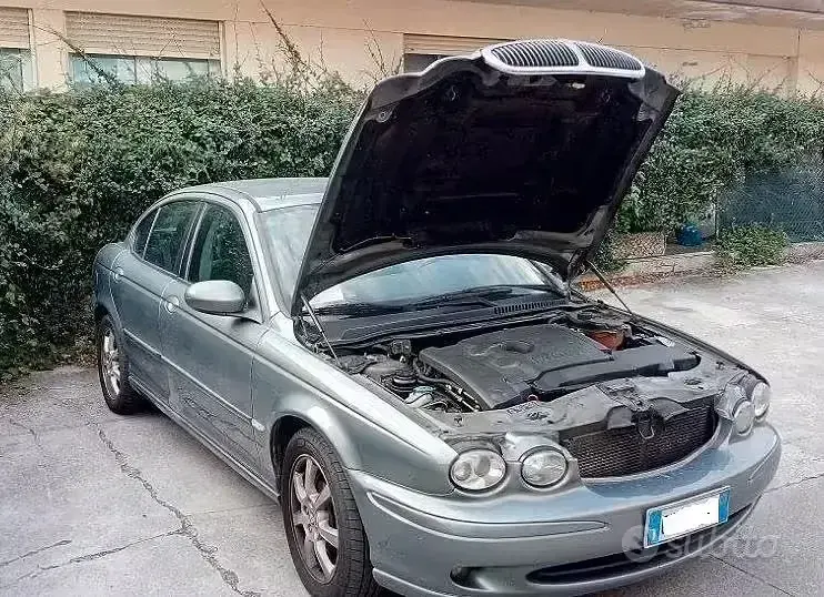 Usata Jaguar X-type 131 CV (96 kW) 2006 Grigio Berlina