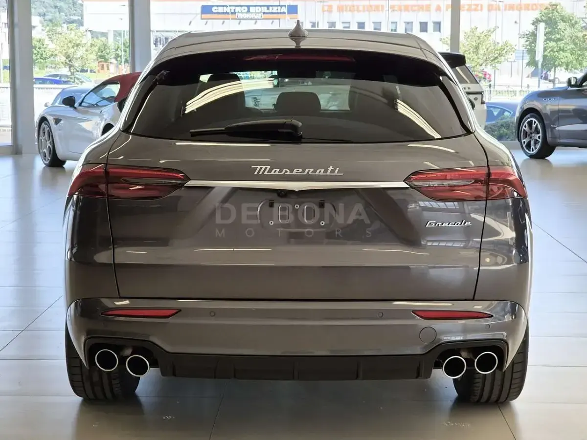 Nuova Maserati Grecale 250 CV (183 kW) 2026 Grigio lava SUV