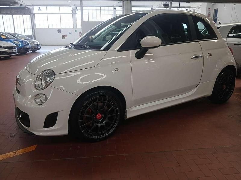 Usata Abarth 595 Custom 135 CV (99 kW) 2015 Bianco Utilitaria
