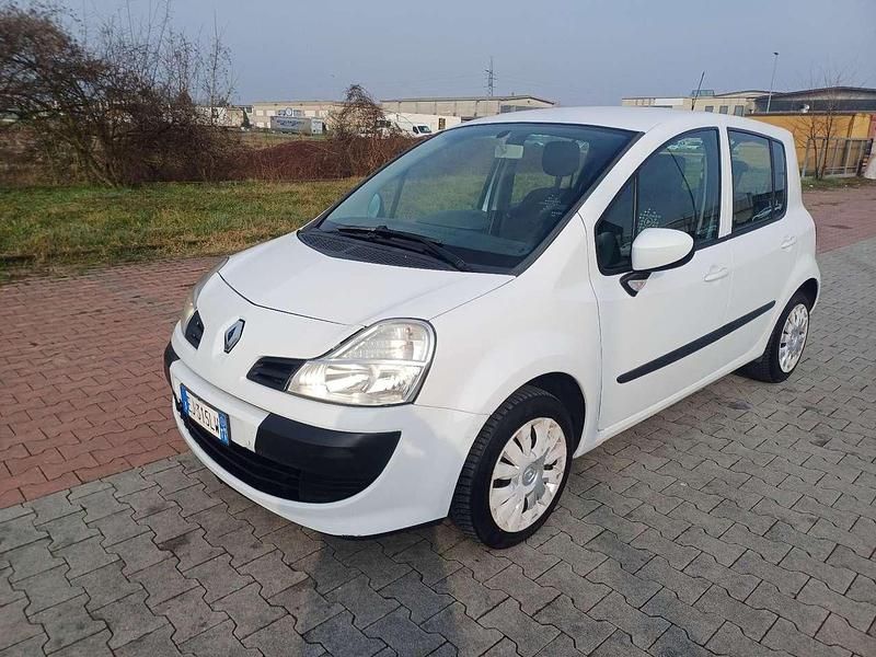 Other Usata 2011 Renault Modus Monovolume | 4500 € (Buon prezzo) - Immagine 1/4