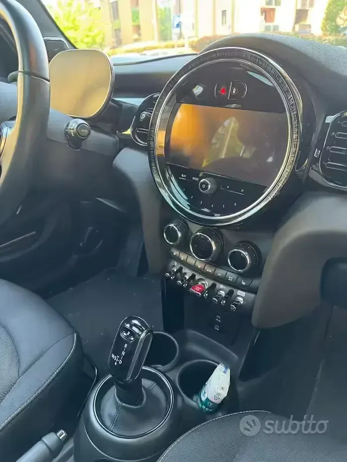 Brugt Mini Cooper 75 HK (55 kW) 2023 Sort Hatchback