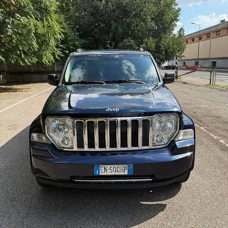 Używany Jeep Cherokee Overland 200 KM (147 kW) 2012 Niebieski SUV