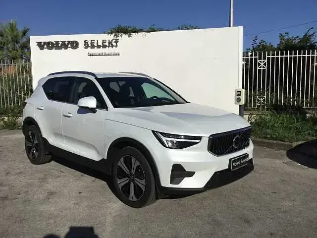 Usata Volvo XC40 155 CV (114 kW) 2023 Bianco SUV