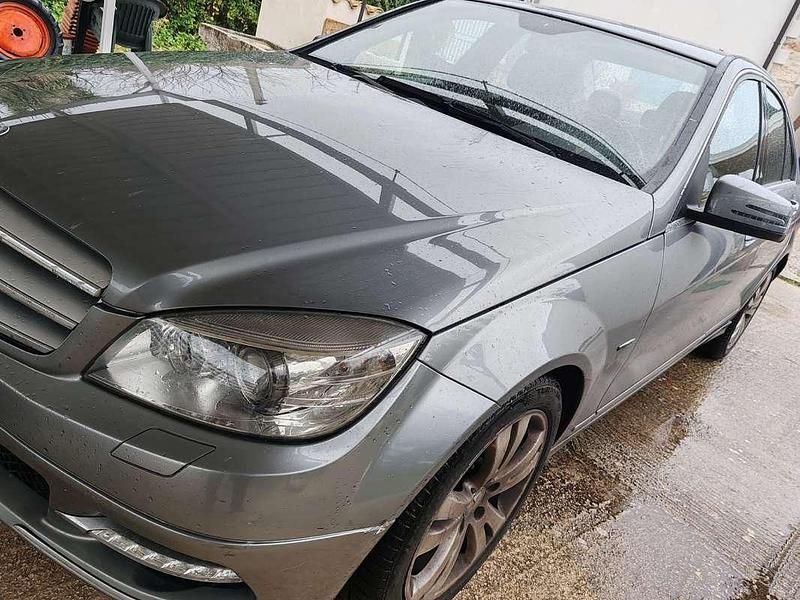 Usata Mercedes C200 Avantgarde 136 CV (100 kW) 2010 Grigio Berlina