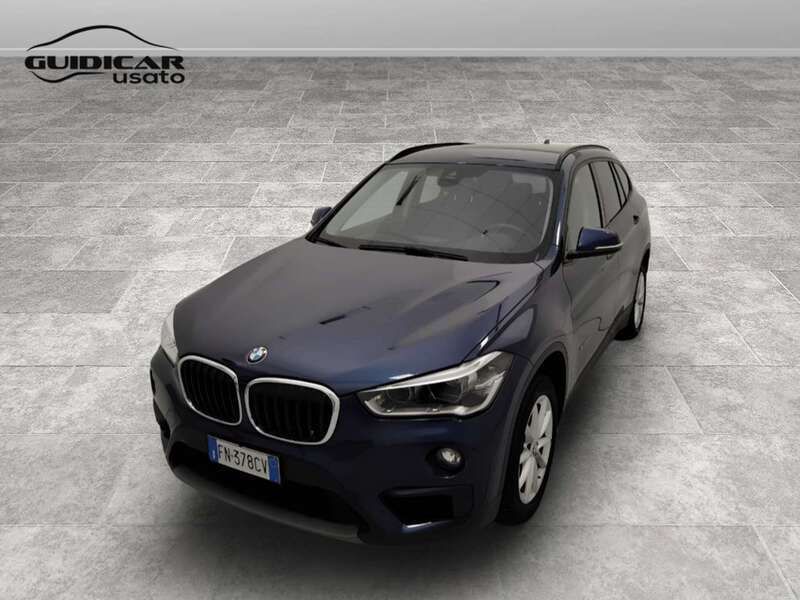 Blu/azzurro Usata 2018 BMW X1 Comfort Edition SUV | 16.900 € (Super prezzo) - Immagine 1/4
