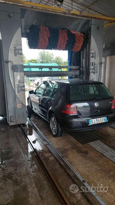 Usata VW Golf IV 110 CV (80 kW) 2000 Nero Berlina